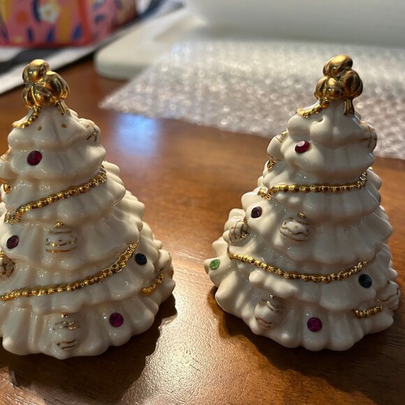 Lenox Jewels of Christmas , Christmas Tree Salt and Pepper Shakers - Picture 1 of 3